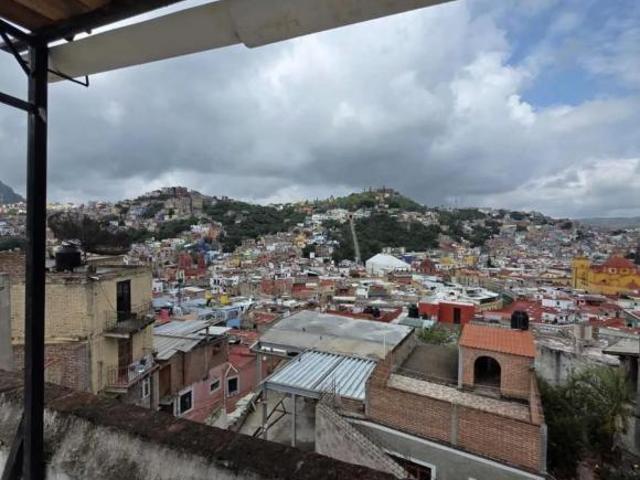 Casa en Venta en el Centro de Guanajuato, a unos metros de Mexiamora