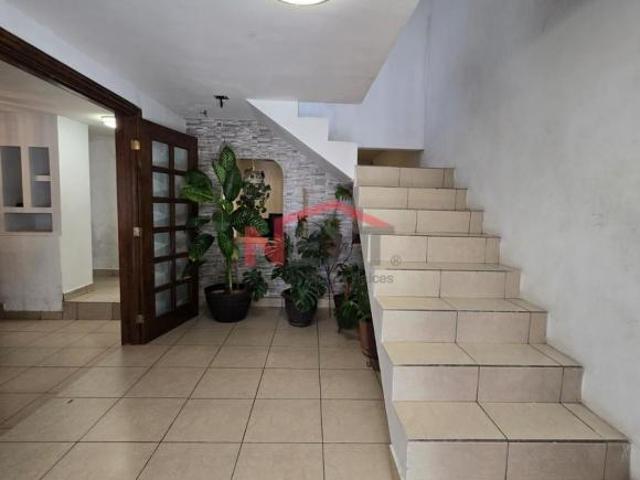 CASA EN VENTA EN EL CENTRO DE SALTILLO
