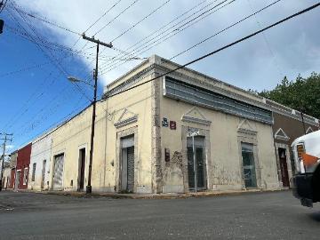 Casa en venta en el centro hist?rico en esquina ideal para comercio u hotel bou