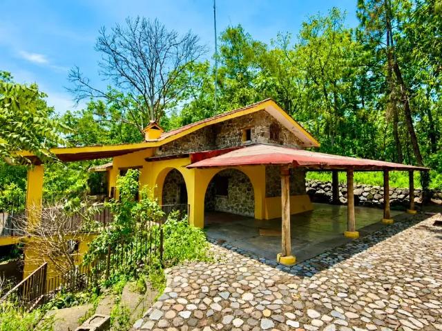 Casa en venta en El Chivato Providencia, Villa de Álvarez, Colima