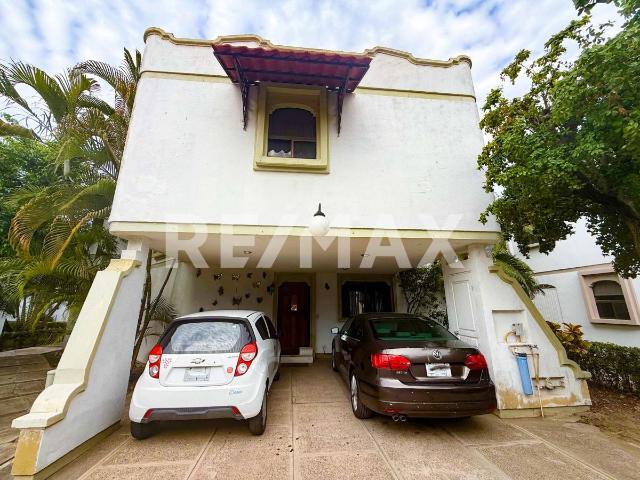 CASA EN VENTA EN EL CID A UN EXCELENTE PRECIO