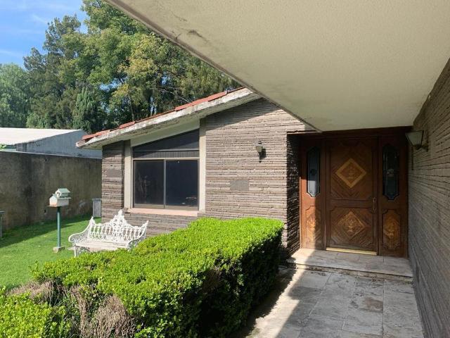 Casa en Venta en el Club de Golf Las Fuentes | Residencia amplia