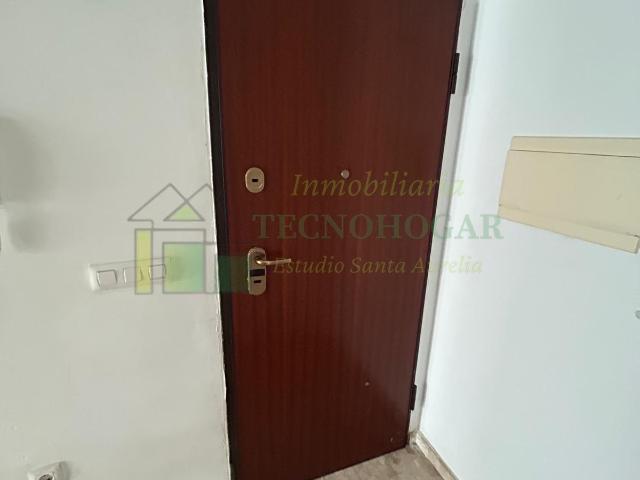 Casa adosada en venta en El Coronil – Amplia vivienda de 3 plantas con garaje, terraza y azotea