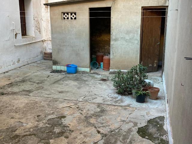CASA EN VENTA EN EL CORAZON DE ALMUSSAFES