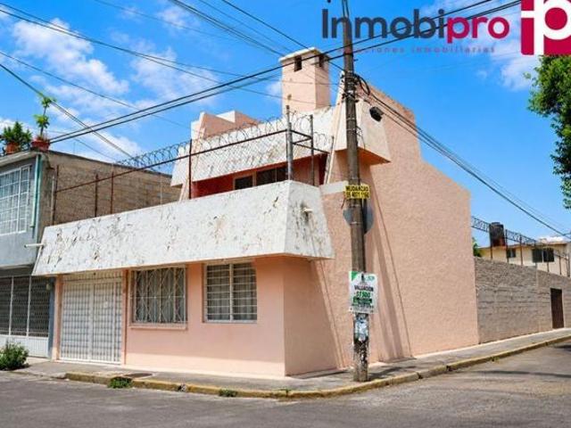 CASA EN VENTA EN EL COYOL