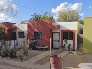 Casa en Venta en el Fracc. La Caridad a 8 min. de Sun Mall Hermosillo, Sonora