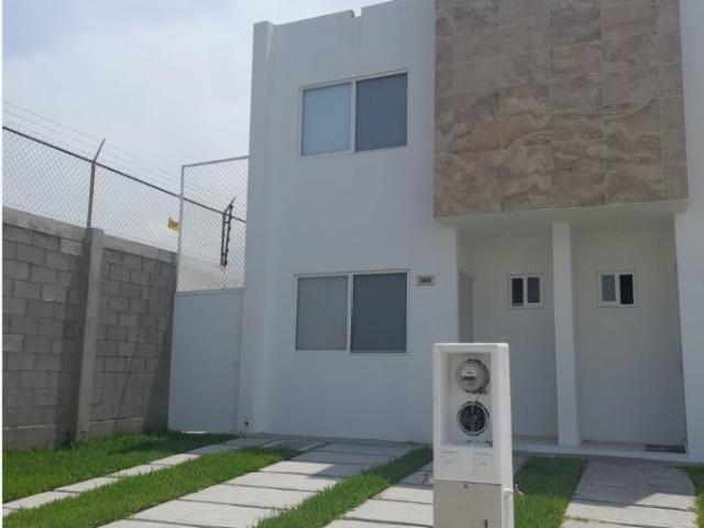 CASA EN VENTA EN EL FRACC LOS HÉROES VERACRUZ, VER