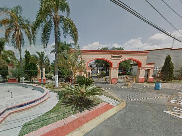 Casa en Venta en el Fracc. Real Del Valle a 30 min. del Aeropuerto Internacional de GDL