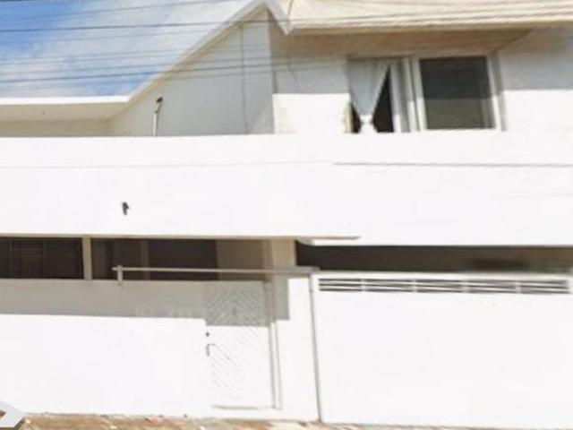 CASA EN VENTA EN EL FRACC. VIRGINIA