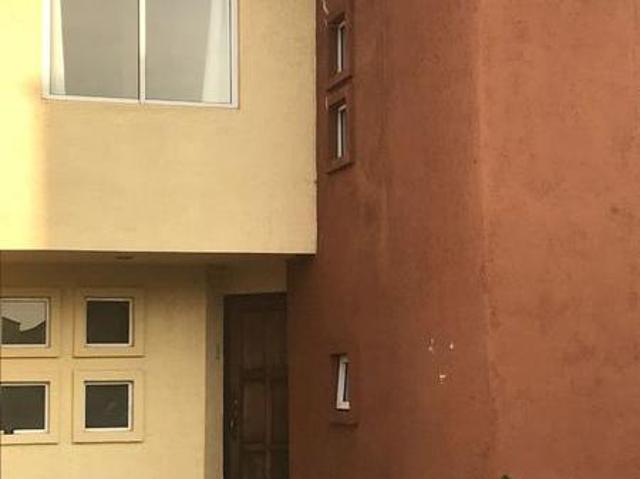 CASA EN VENTA EN EL FRACCIONAMIENTO EL DORADO 2