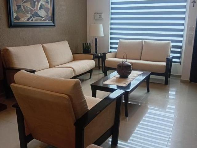 Casa en venta en el fraccionamiento residencial Villas El Roble 1