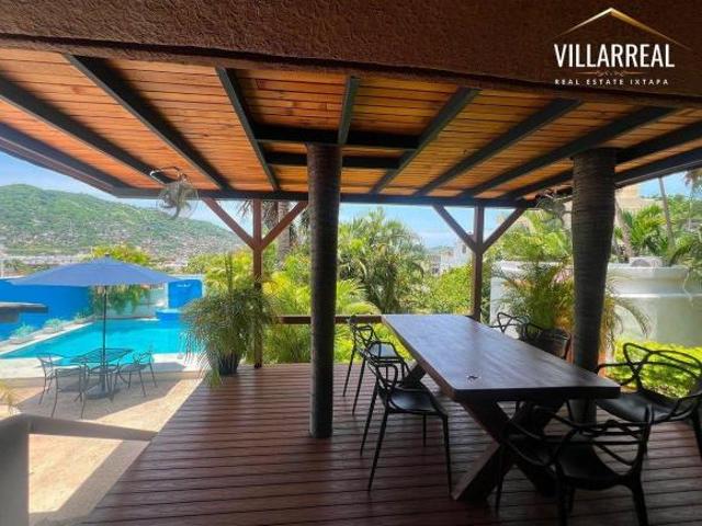CASA EN VENTA EN EL HUJAL, ZIHUATANEJO