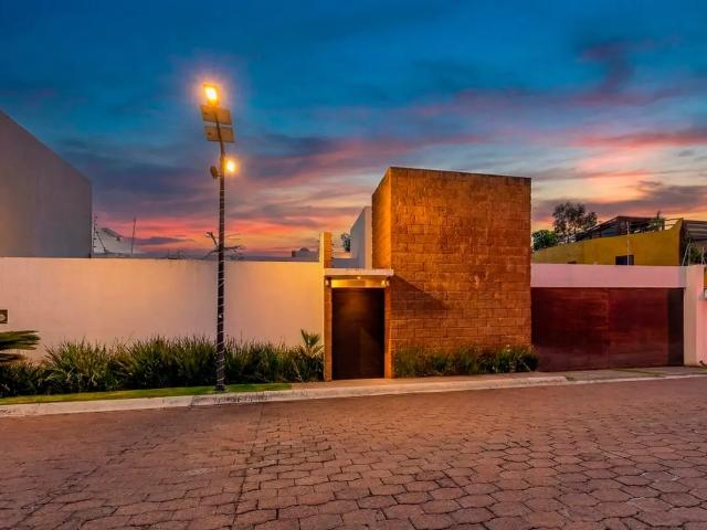 CASA EN VENTA EN EL LUCERO