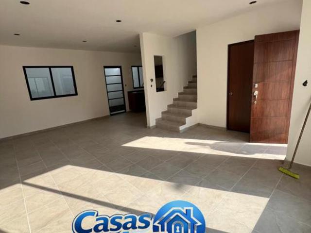 CASA EN VENTA en el Pueblo de las Flores Fortín