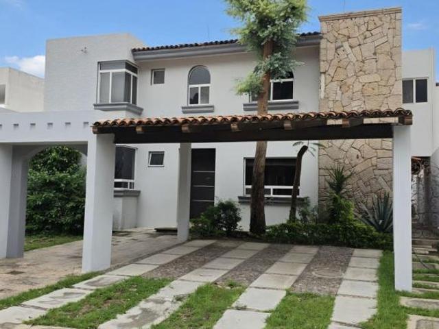 Casa en Venta en el Palomar