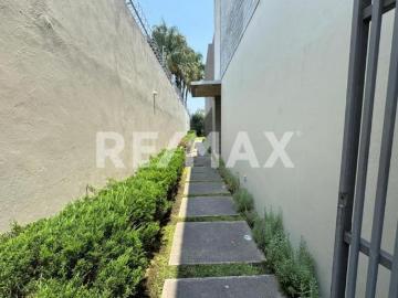 Casa en Venta en El Palomar 4