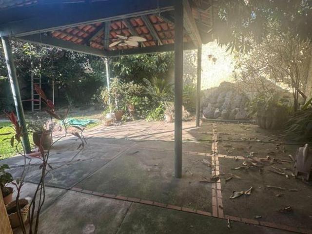 Casa en Venta en El Palomar – Amplios Espacios
