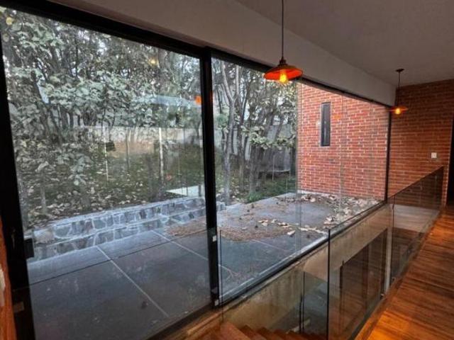 CASA EN VENTA EN EL PALOMAR SEGUNDA SECCIÓN