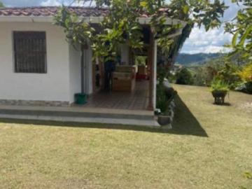 Casa Campestre En Venta En El Penol En Vereda Puente Hondita V249565