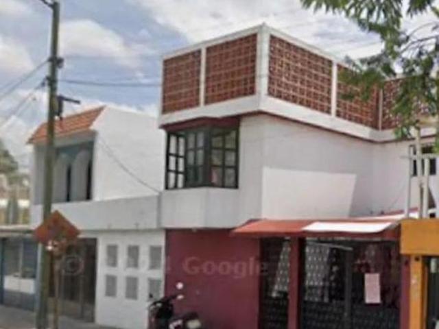 CASA EN VENTA EN EL