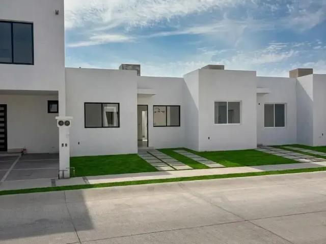 CASA EN VENTA EN EL SANTUARIO RESIDENCIAL | SILAO, GTO