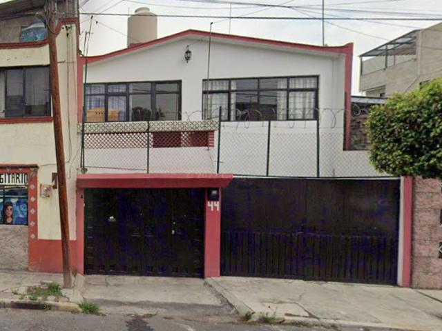 Casa en venta en El Sifón, Iztapalapa, Ciudad de México
