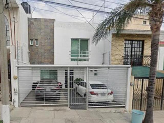 CASA EN VENTA EN EL TAPATIO SAN PEDRO TLAQUEPAQUE JALISCO