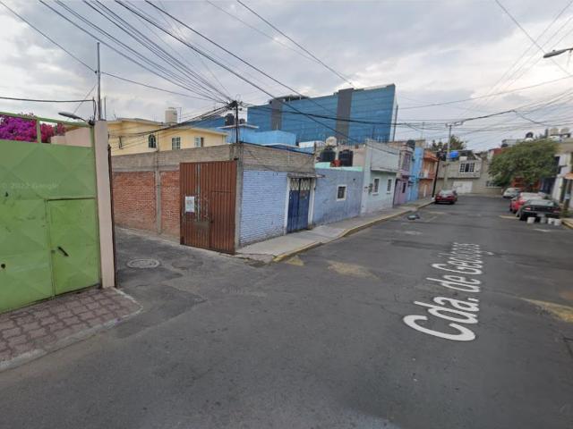 Casa en venta en El Triunfo, Iztapalapa, Ciudad de México