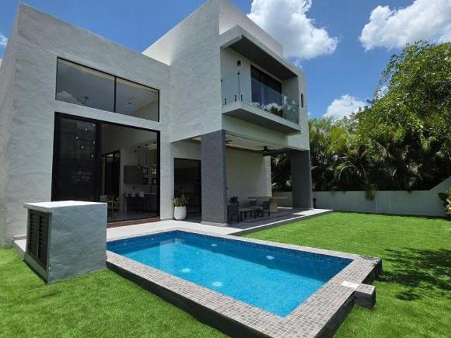 CASA EN VENTA EN EL YUCATÁN COUNTRY CLUB