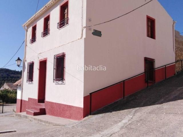 Casa en venta en Elche de la Sierra. Casa con espectaculares vistas. Casas Elche de la.