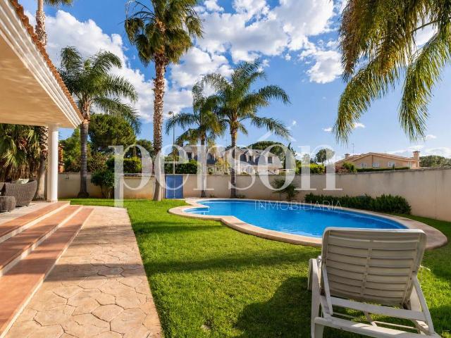 Casa en venta en Eliana l´, Montealegre. VILLA LELIANA. Casas Eliana.