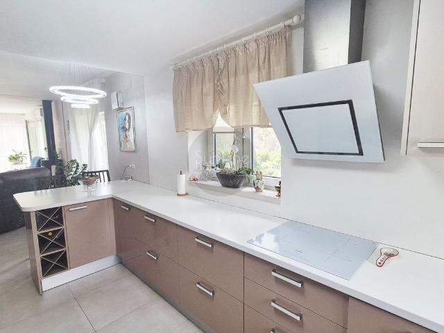 Casa en venta en Eliana l´, Entrepinos. Magnífica casa en Valencia. Casas Eliana.