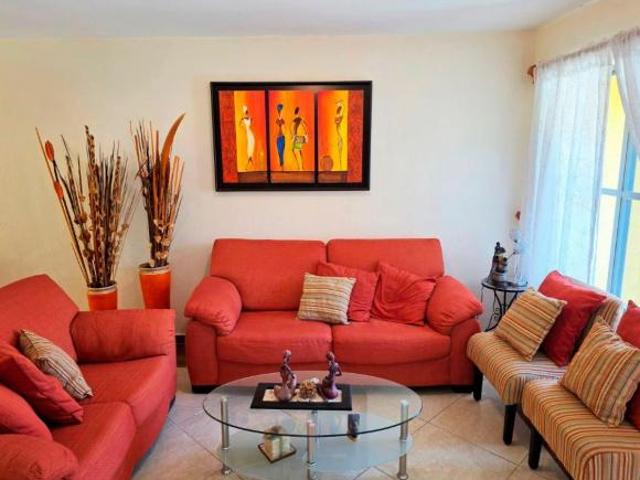 Casa en venta en Emiliano Zapata, Morelos | 3 recámaras, alberca y estudio