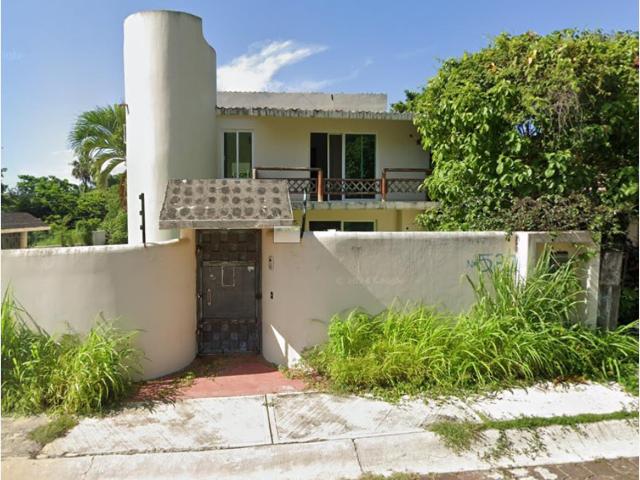 Casa en venta en Entronque a Ixtapa, Zihuatanejo de Azueta, Guerrero