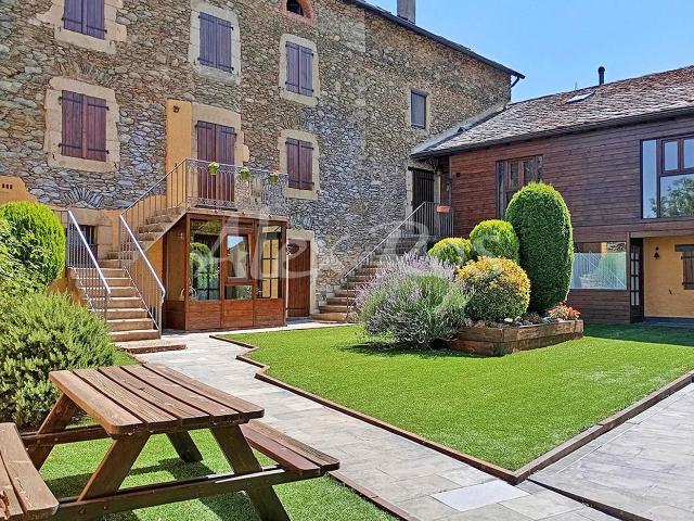 Casa en venta en Err Pirineos. CASA DE PUEBLO EN ERR. Casas.