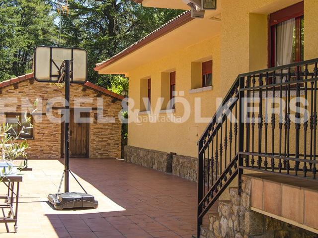 Casa en venta en Escorial El, Centro Manguilla. Casa familiar en El Escorial. Casas Escorial.