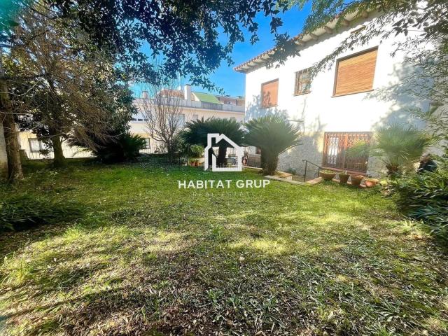 Casa en venta en Girona, Carme Vistalegre. Casa en Girona. Casas.
