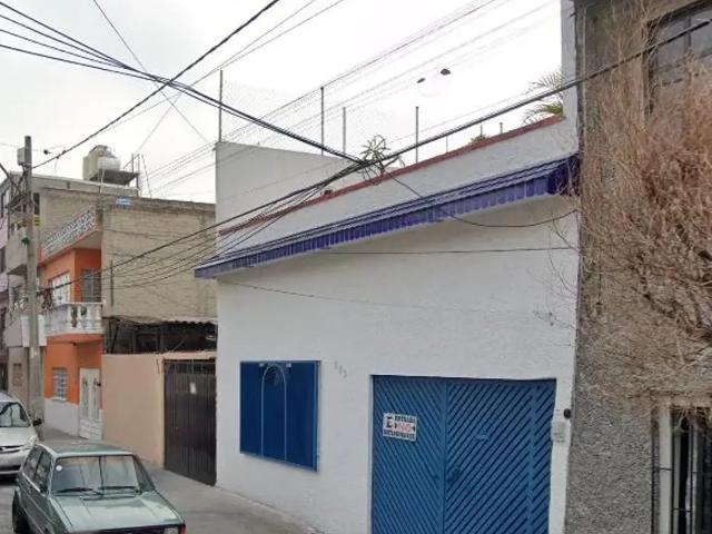 Casa en venta en Escuadrón 201