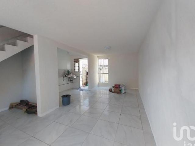 CASA EN VENTA EN ESMERALDA