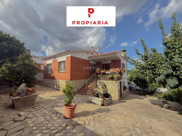 Casa en venta en Esparreguera, Can Rial. CASA CON DOS VIVIENDAS INDEPENDIENTES. Casas.