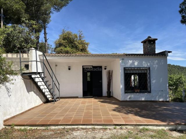 Casa en venta en Esparreguera, Can Vinyals. casa independiente en Can Vinyals Esparreguera con casi 1000 m de terreno. Casas.