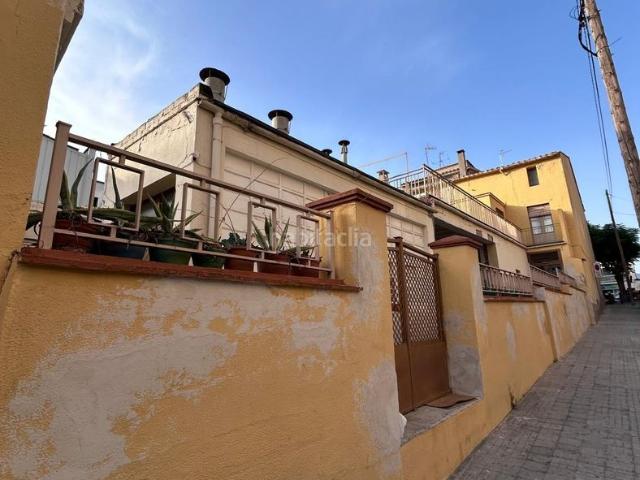 Casa en venta en Esparreguera, Nucli Urbà. Edificio de 329 m2 para rehabilitar en el centro de Esparreguera. Casas.