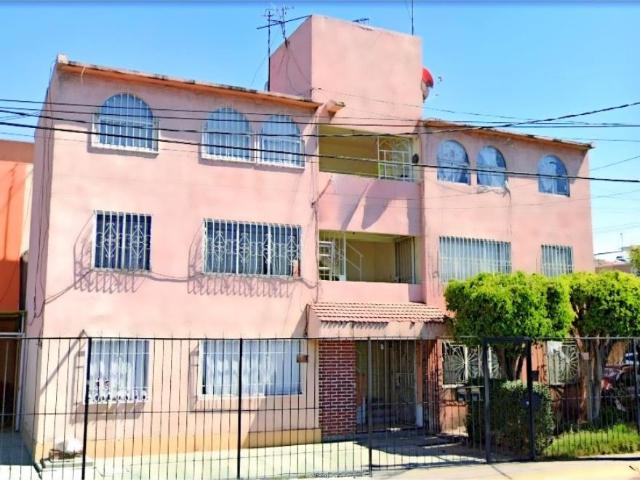 Casa en venta en Esperanza, Nezahualcóyotl, México