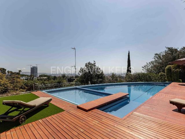 Casa en venta en Esplugues de Llobregat, Ciutat Diagonal. Casa de lujo con vistas en Ciudad Diagonal. Casas Esplugues de.