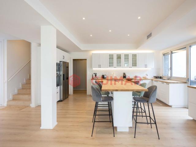 Casa en venta en Esplugues de Llobregat, Ciutat Diagonal. Chalet Torre Esplugues de Llobregat La Miranda. Casas Esplugues de.