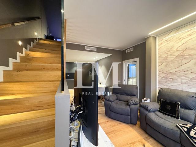 Casa en venta en Esplugues de Llobregat, Finestrelles. Casa C. Casas Esplugues de.