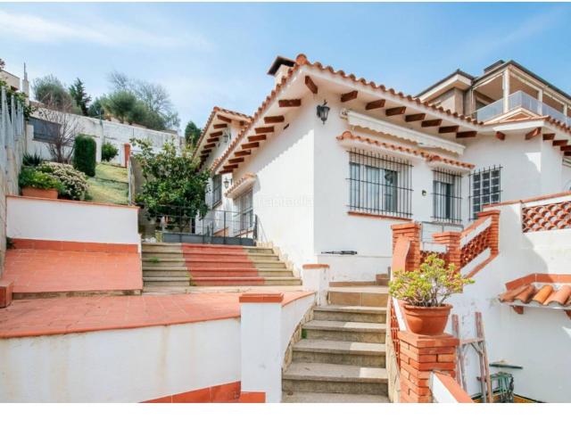 Casa en venta en Esplugues de Llobregat, La Miranda. VIVE EN ESPLUGUES. Casas Esplugues de.