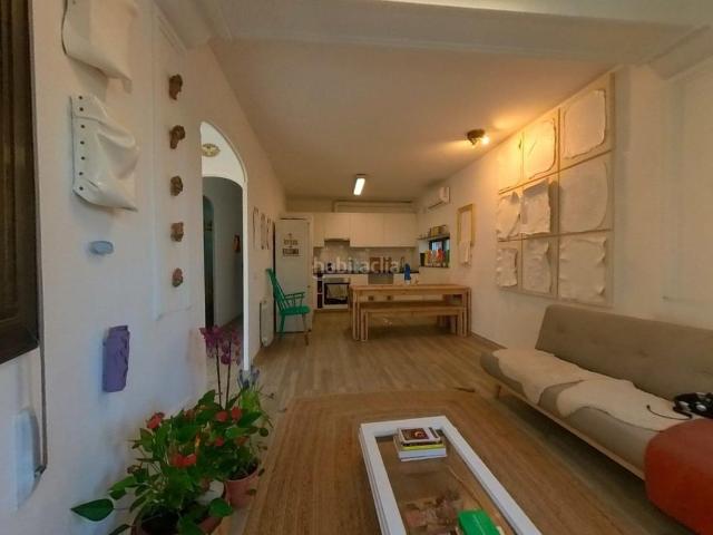 Casa en venta en Esplugues de Llobregat, La Miranda. ACOGEDORA FAMILIA CON CASA EN LA MIRANDA, BUSCA NUEVOS PROPIETARIOS PARA CONTINUAR DE ALQUILER. Casas Esplugues de.