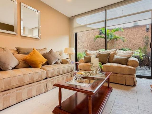 Casa en Venta en Esquina con Seguridad 24/7 | Real de Cafetales