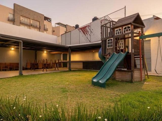 Casa en Venta en Esquina con Terreno Excedente, Lomas de San Diego, Atizapán